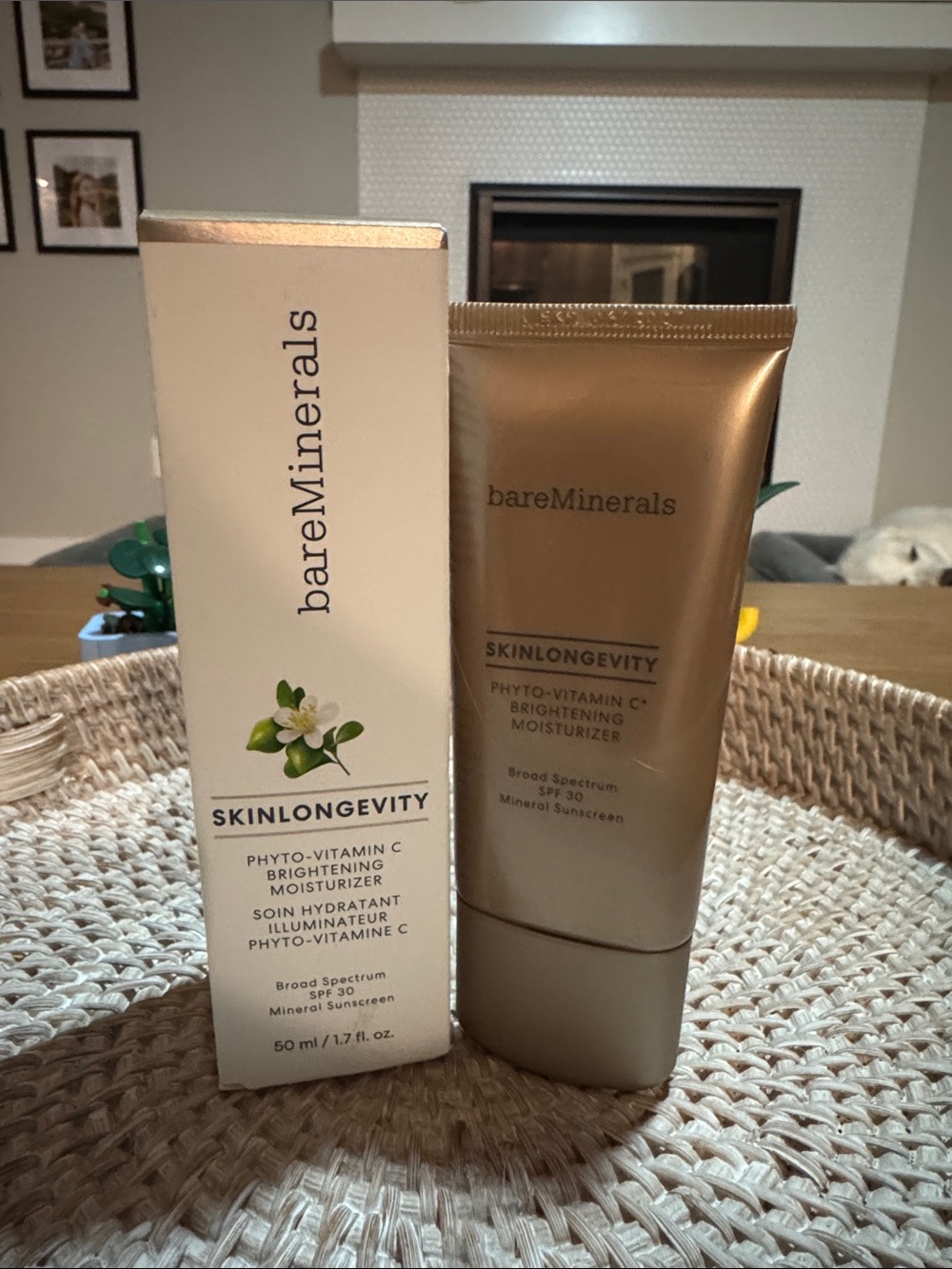 bareMinerals Skinlongevity Phyto-Vitamin C Moisturizer - Gold